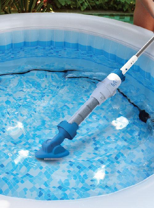 Rechargeable Underwater Vacuum Close Up